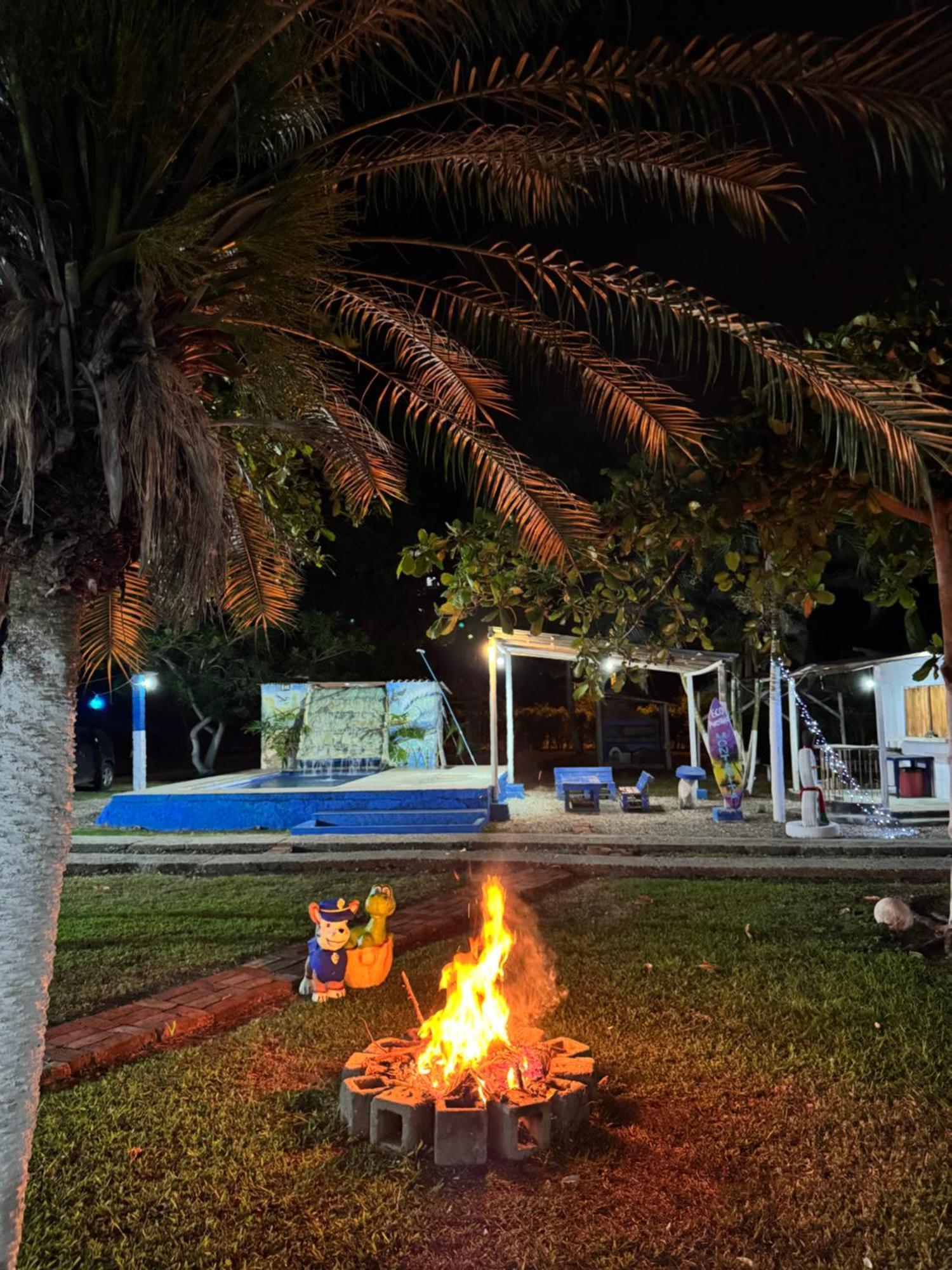 Hostal eco-aventura Montañita Esterno foto